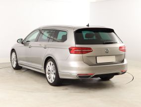 Volkswagen Passat - 2016