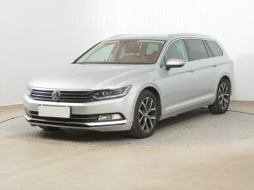 Volkswagen Passat - 2015