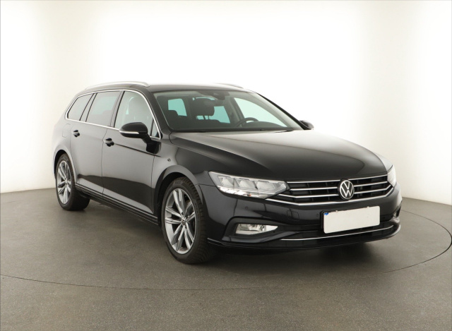 Volkswagen Passat 2022