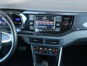Volkswagen Polo - 2021