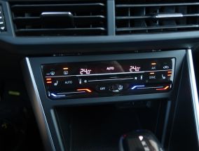 Volkswagen Polo - 2021