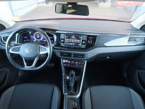 Volkswagen Polo - 2021
