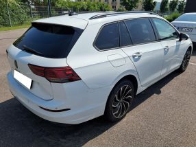 Volkswagen Golf - 2021