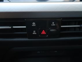 Volkswagen Golf - 2021