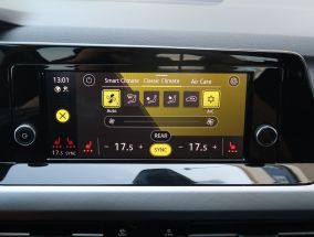 Volkswagen Golf - 2021