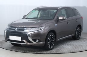 Mitsubishi Outlander - 2018