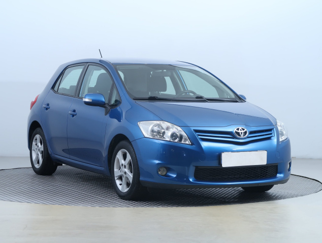 Toyota Auris 2011