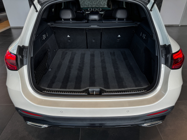 Mercedes-Benz GLC - 2023