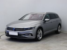 Volkswagen Passat - 2020