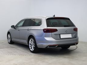 Volkswagen Passat - 2020