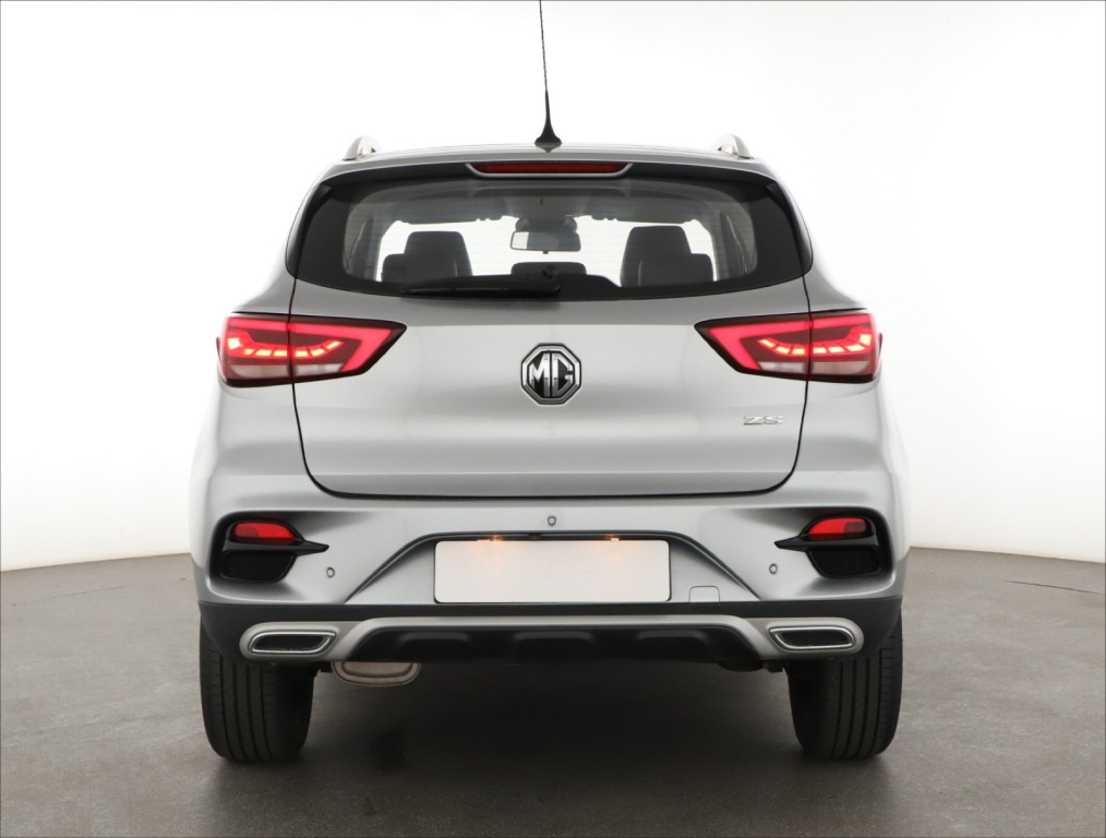 MG ZS SUV