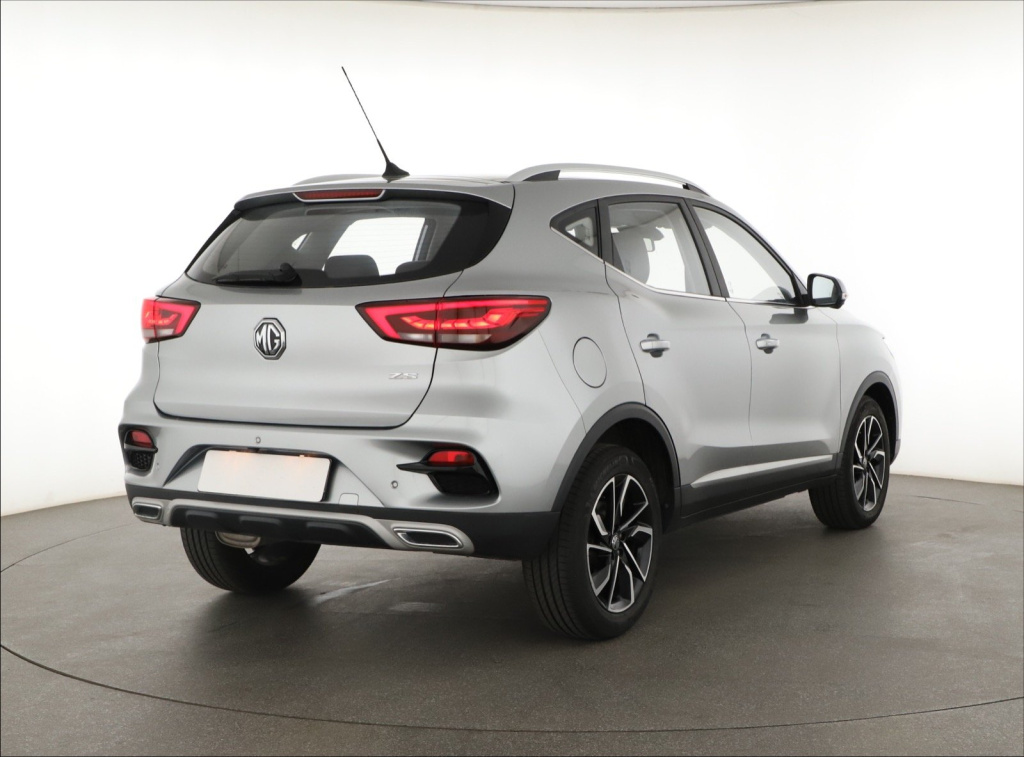 MG ZS SUV
