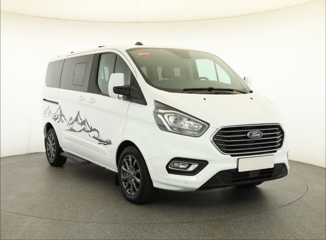 Ford Tourneo Custom 2021