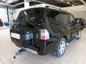 Mitsubishi Pajero - 2017