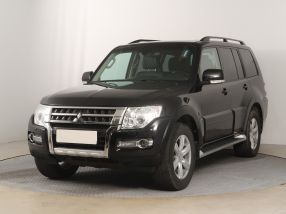 Mitsubishi Pajero - 2017