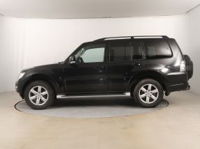 Mitsubishi Pajero - 2017