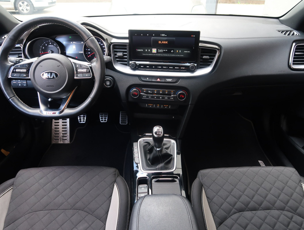 Kia ProCeed