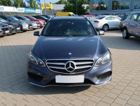 Mercedes-Benz E - 2016