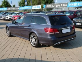 Mercedes-Benz E - 2016
