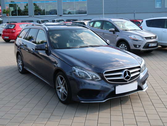 Mercedes-Benz E