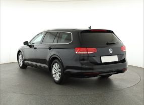 Volkswagen Passat - 2015
