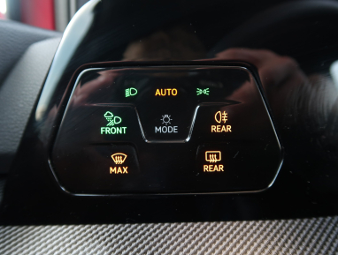 Volkswagen Golf - 2024