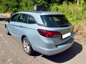 Opel Astra - 2021