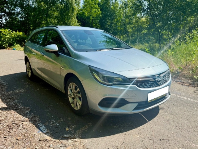 Opel Astra 2021
