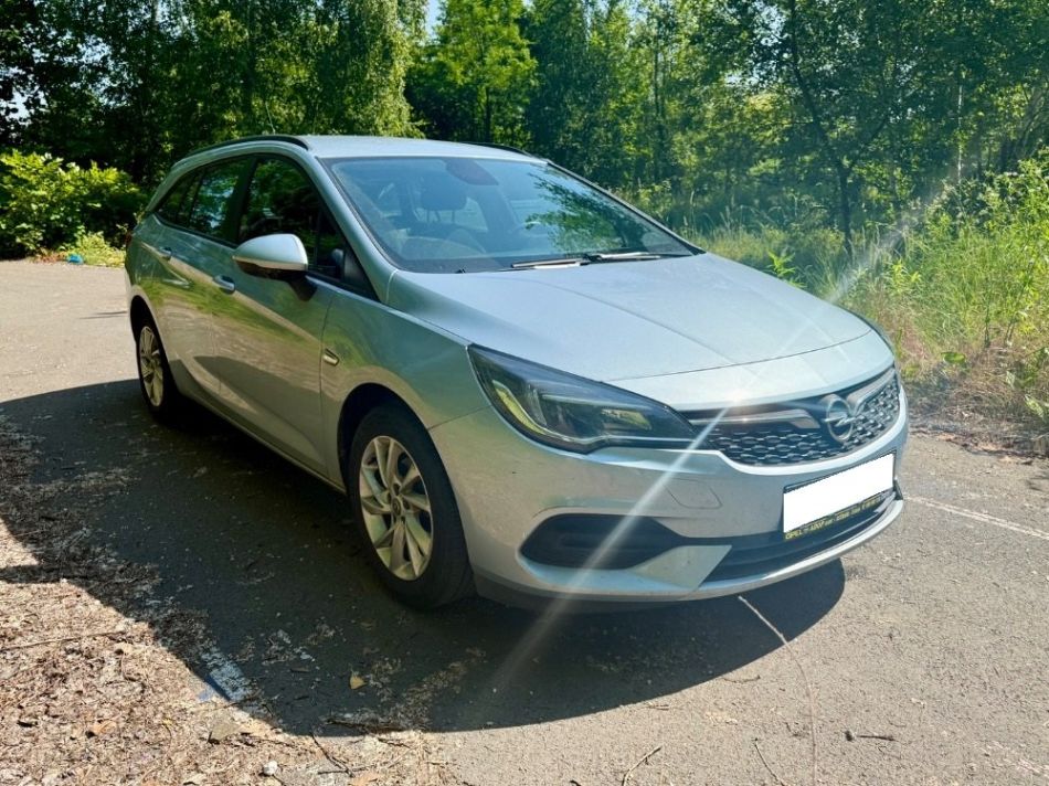 Opel Astra - 2021