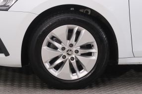 Škoda Octavia - 2023