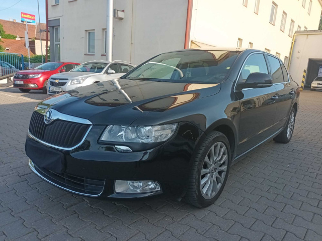 Škoda Superb 2012
