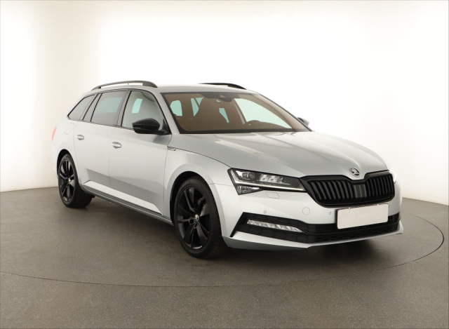 Škoda Superb 2021