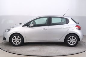 Peugeot 208 - 2016
