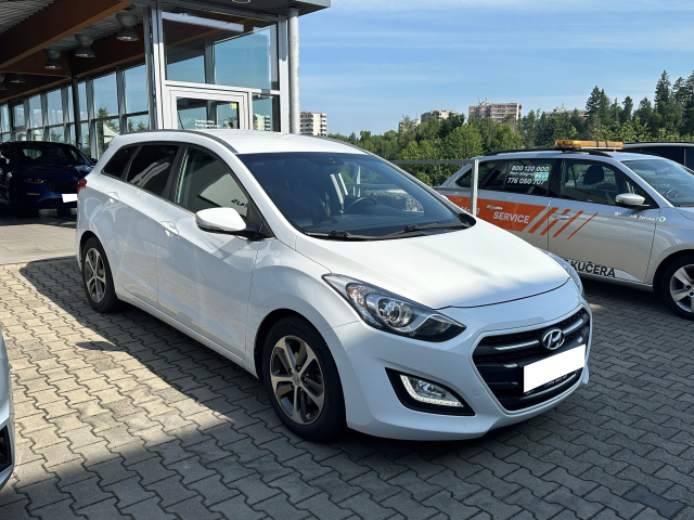 Hyundai i30 2016