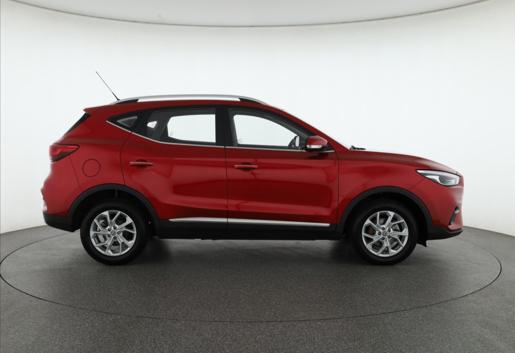 MG ZS SUV