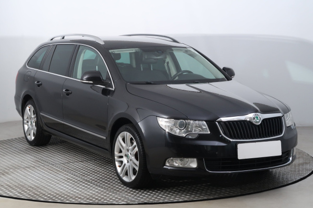 Škoda Superb 2012