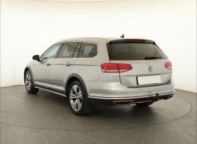 Volkswagen Passat - 2016