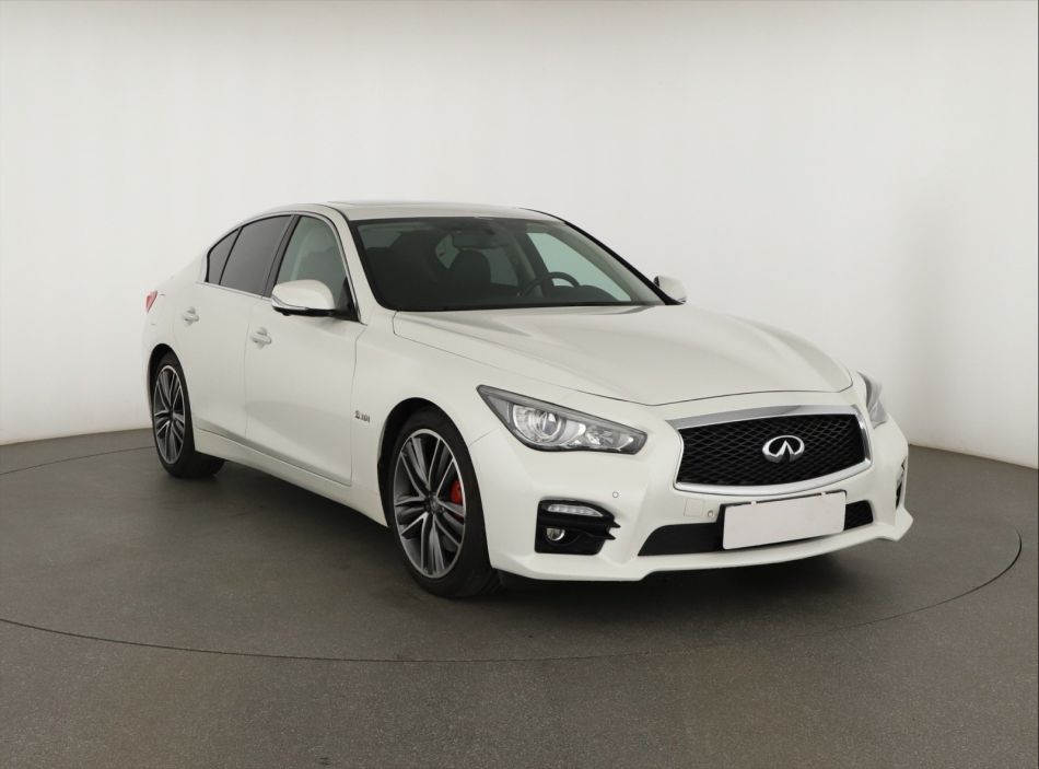Infiniti Q50 - 2018