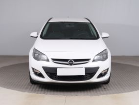 Opel Astra - 2013