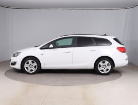 Opel Astra - 2013
