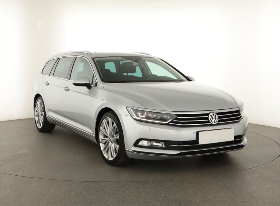 Volkswagen Passat - 2015