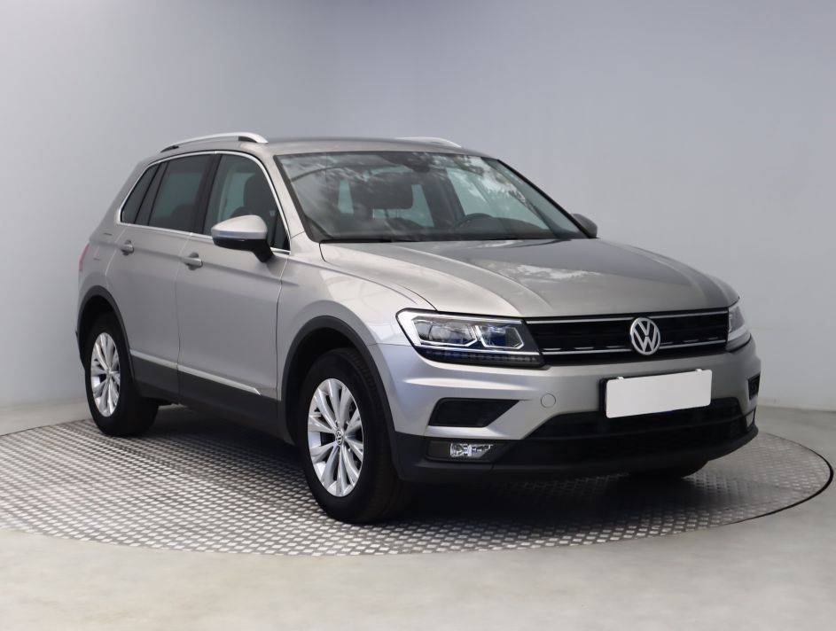 Volkswagen Tiguan - 2019