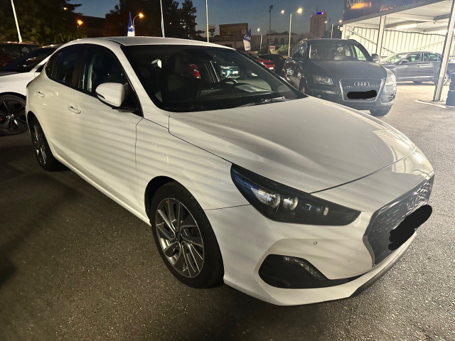 Hyundai i30 Fastback 2019