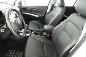 Suzuki SX4 S-Cross - 2020