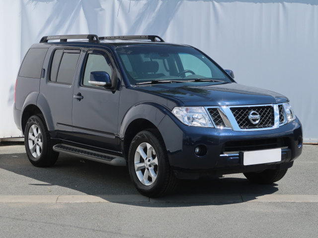 Nissan Pathfinder 2011