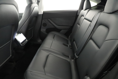 Tesla Model Y - 2023