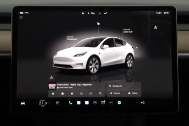 Tesla Model Y - 2023