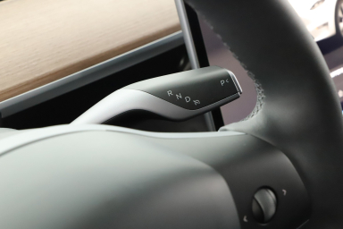 Tesla Model Y - 2023