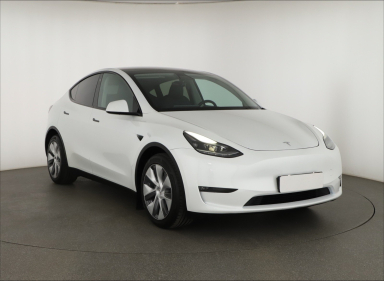 Tesla Model Y - 2023