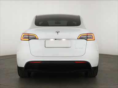 Tesla Model Y - 2023